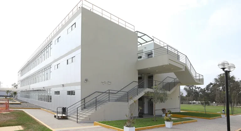100322-campus-pachacamac
