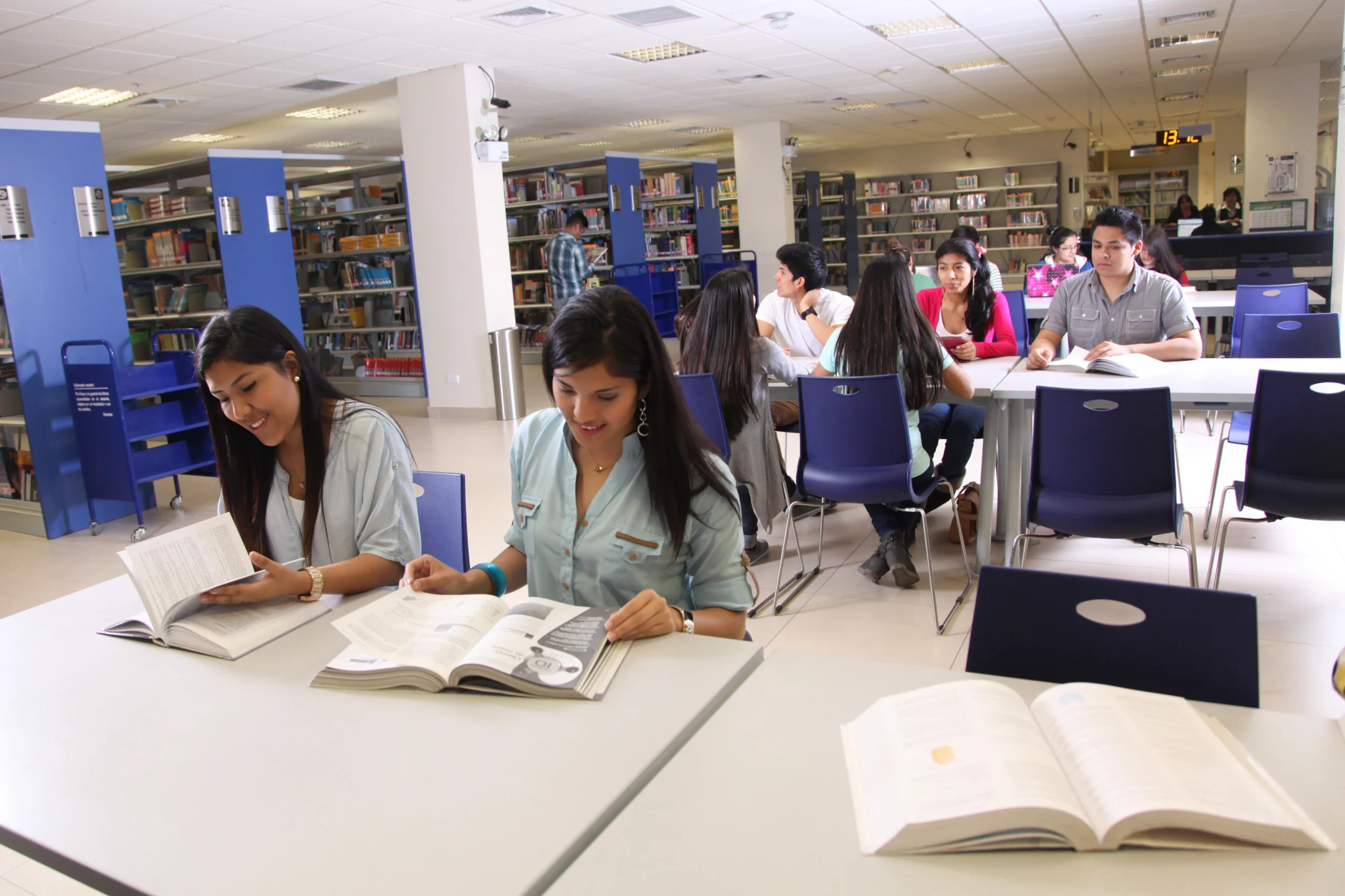 biblioteca-salas de lectura