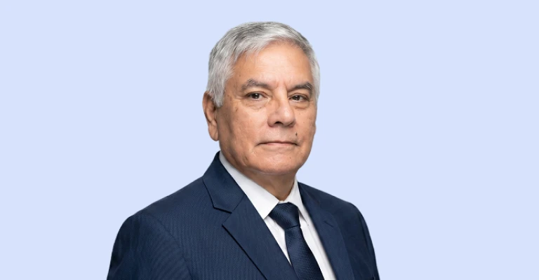 Dr. Raúl Delgado Arenas